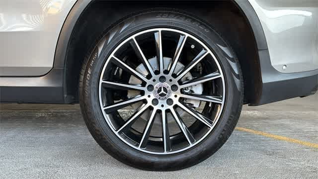 Thumbnail: 2022 Mercedes-Benz GLC - 11