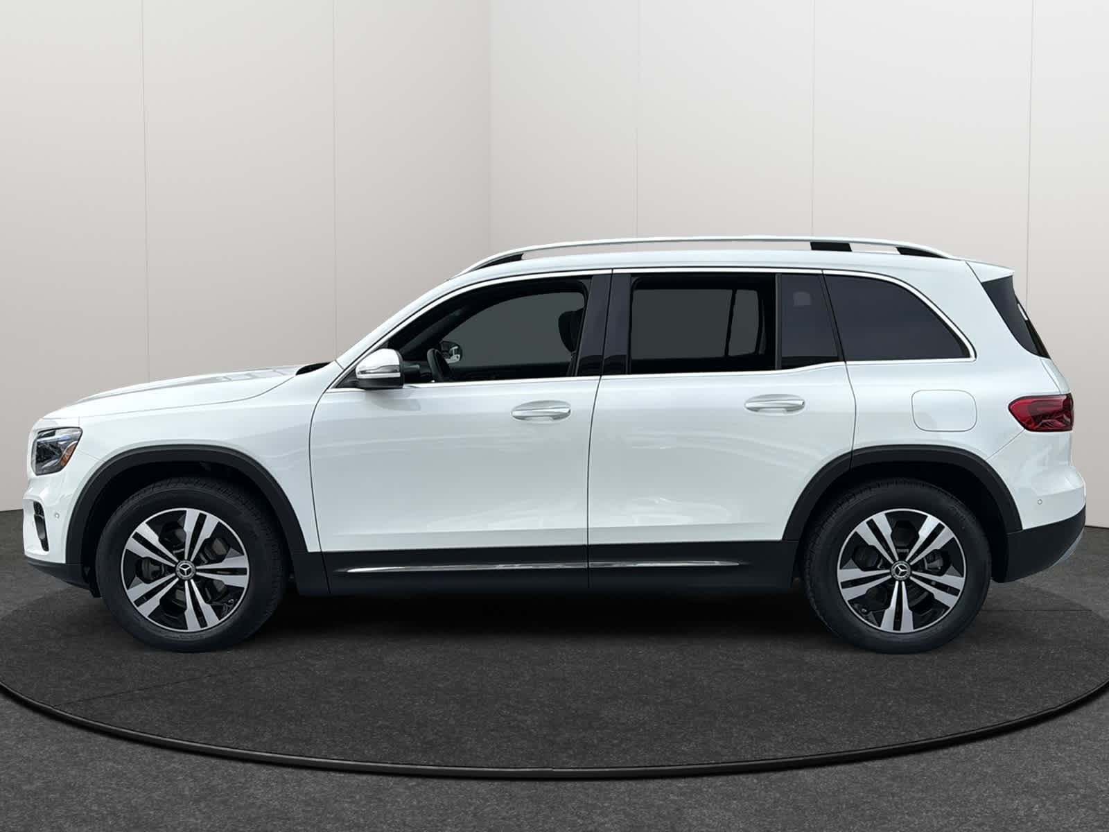 Thumbnail: 2025 Mercedes-Benz GLB - 5