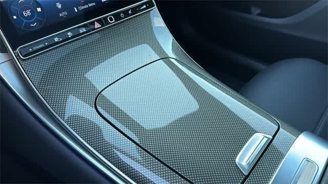 Thumbnail: 2025 Mercedes-Benz GLC - 21