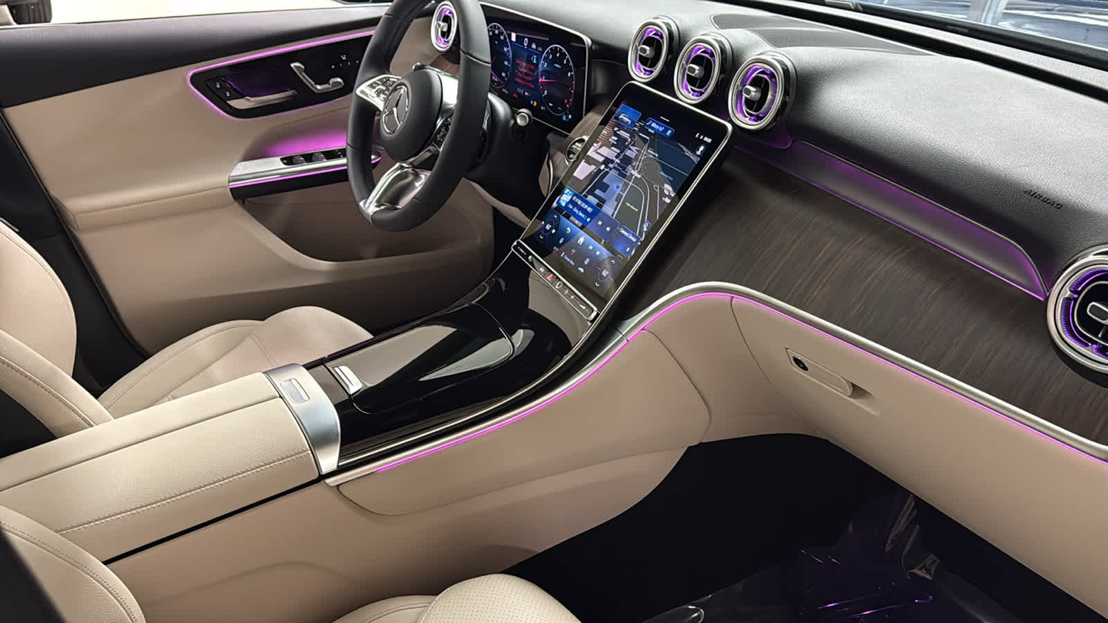 Thumbnail: 2026 Mercedes-Benz GLC - 37