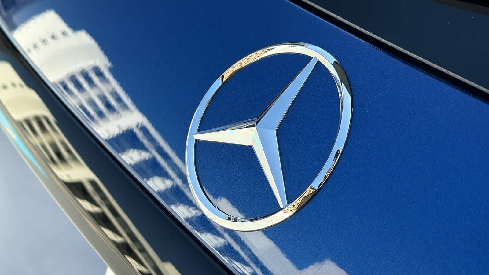 Thumbnail: 2026 Mercedes-Benz GLC - 9