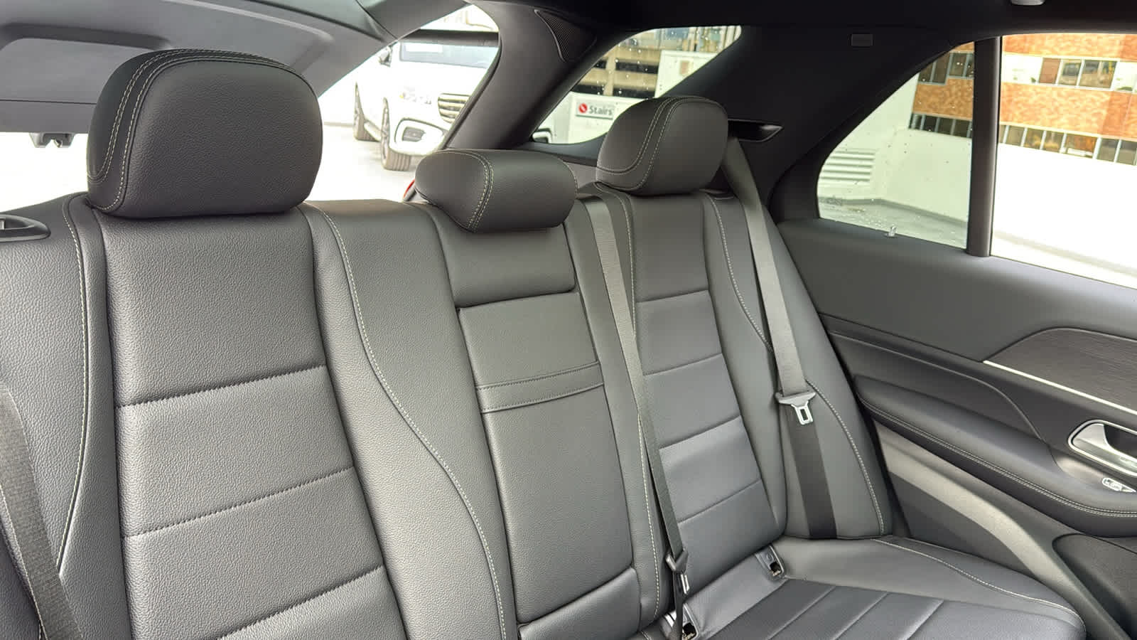 Thumbnail: 2026 Mercedes-Benz GLE - 32