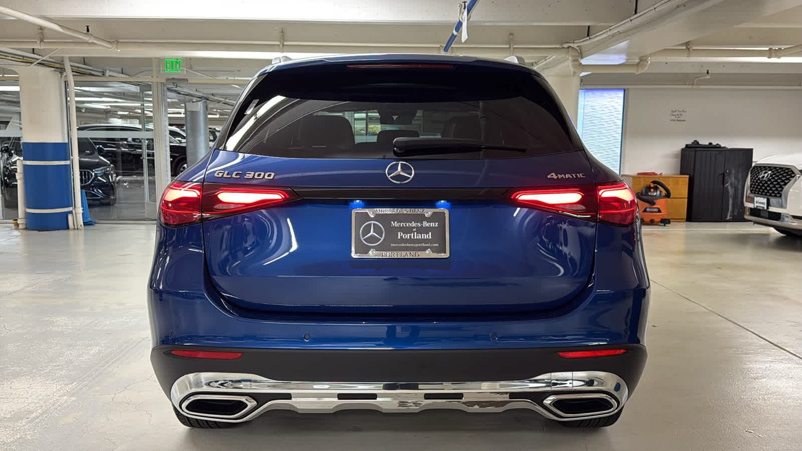 Thumbnail: 2026 Mercedes-Benz GLC - 8