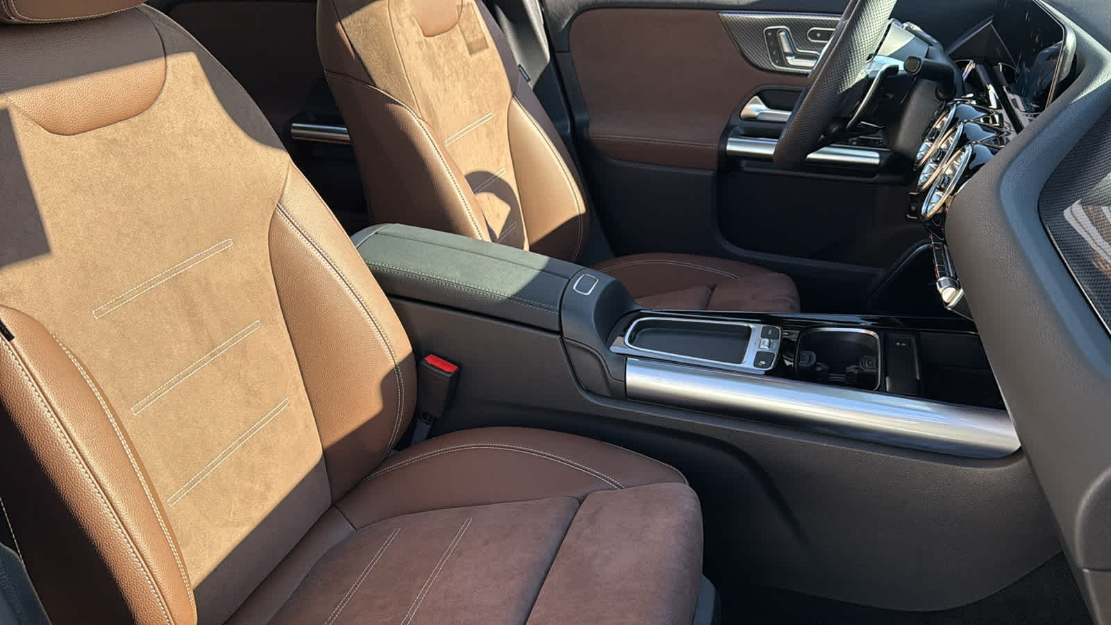 Thumbnail: 2026 Mercedes-Benz GLA - 36