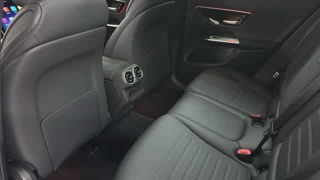 Thumbnail: 2026 Mercedes-Benz GLC - 28