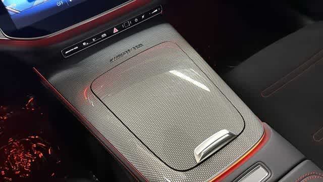 Thumbnail: 2025 Mercedes-Benz E-Class - 21