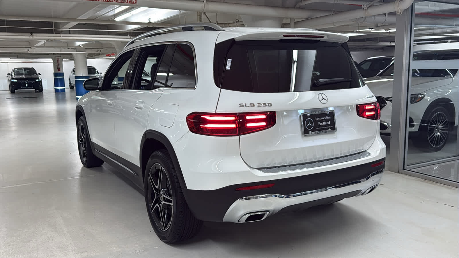 Thumbnail: 2026 Mercedes-Benz GLB - 7