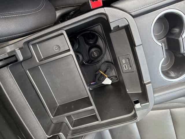 2021 Chevrolet Suburban Z71 23
