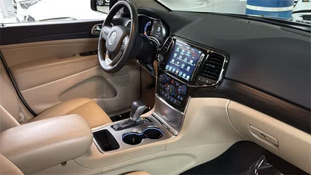 Thumbnail: 2022 Jeep Grand Cherokee - 31