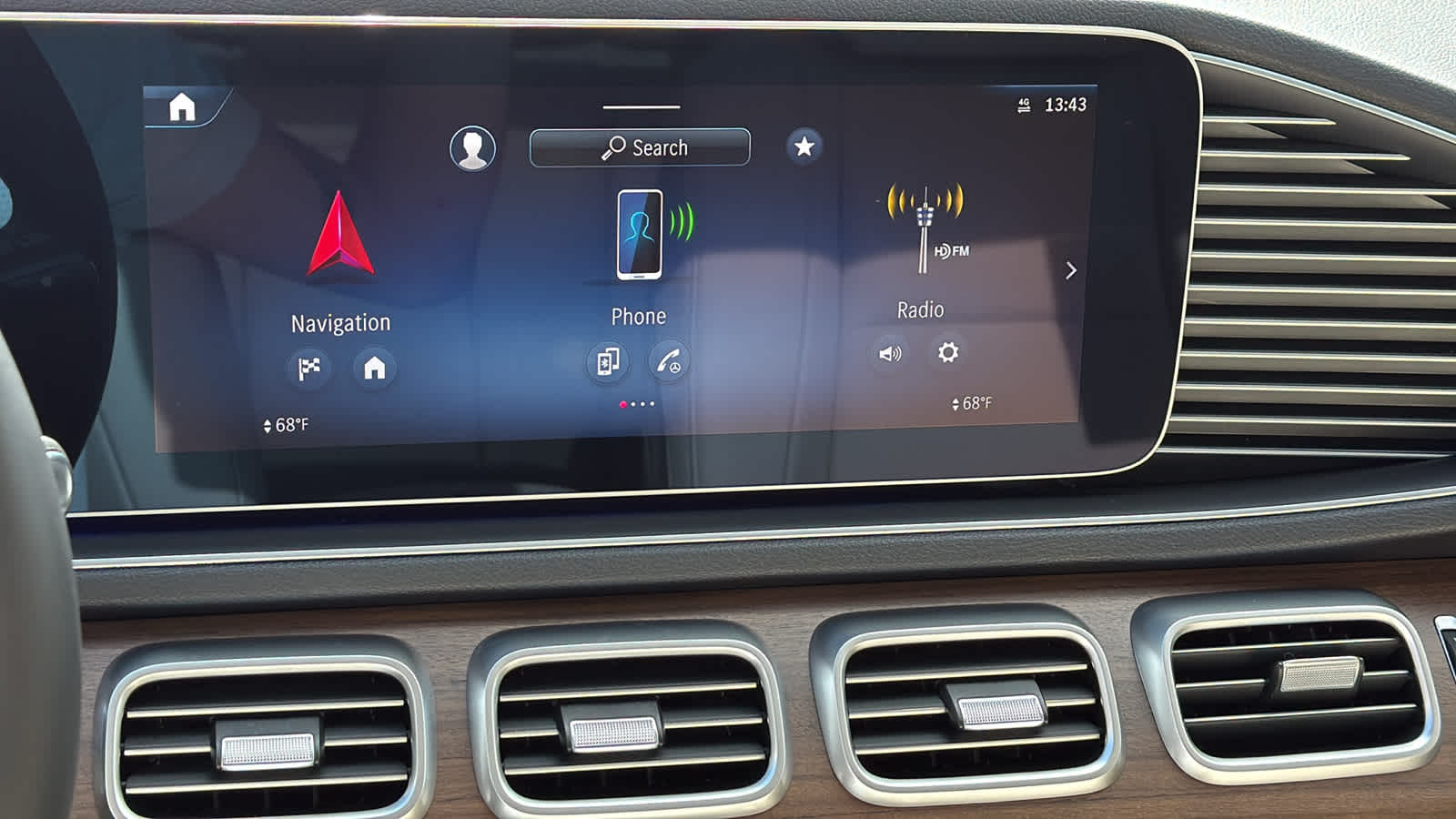 Thumbnail: 2026 Mercedes-Benz GLE - 22