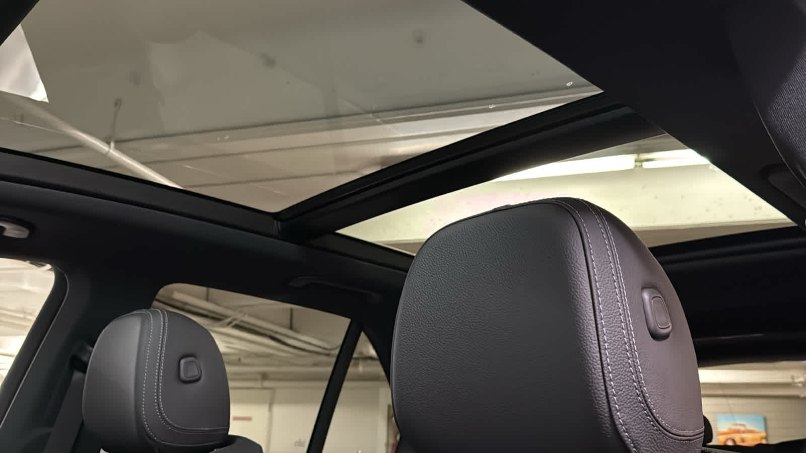 Thumbnail: 2026 Mercedes-Benz GLE - 28