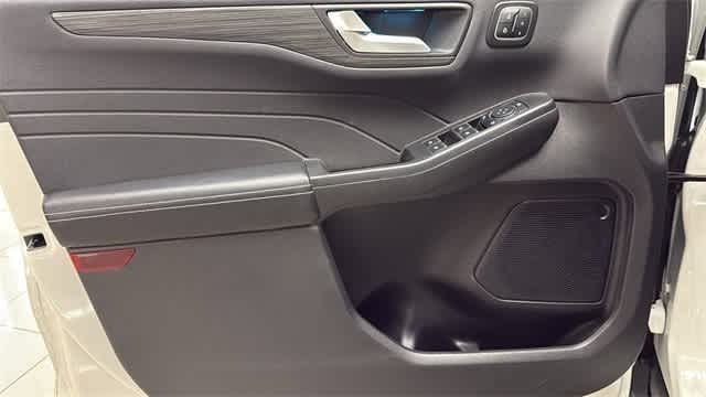 Thumbnail: 2024 Ford Escape - 14