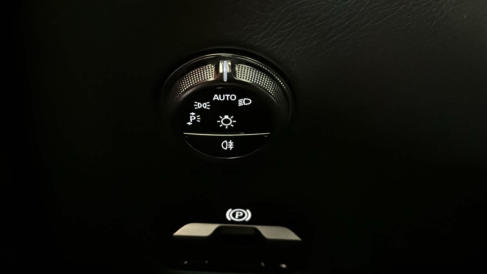 Thumbnail: 2026 Mercedes-Benz GLC - 18