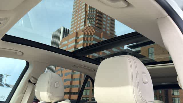 Thumbnail: 2026 Mercedes-Benz GLE - 26