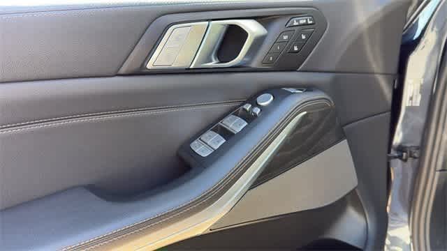 Thumbnail: 2020 BMW X7 - 13