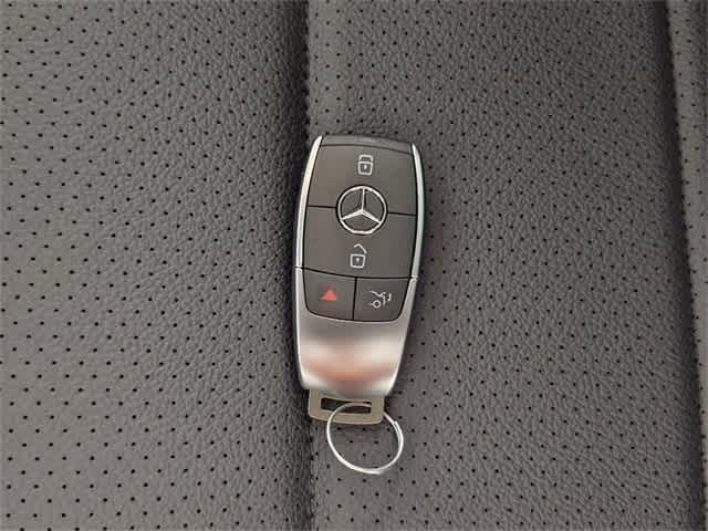 Thumbnail: 2025 Mercedes-Benz GLE - 42