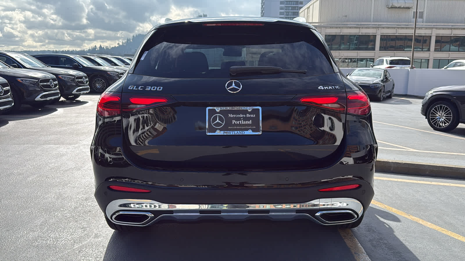 Thumbnail: 2026 Mercedes-Benz GLC - 8
