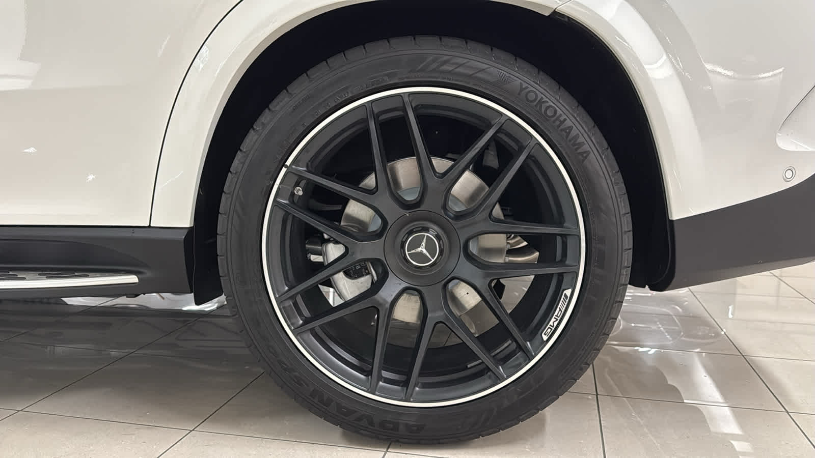 Thumbnail: 2026 Mercedes-Benz GLE - 10