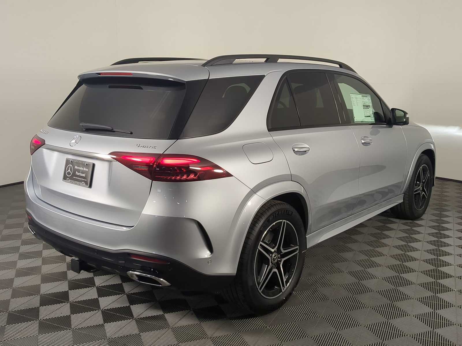 Thumbnail: 2026 Mercedes-Benz GLE - 5