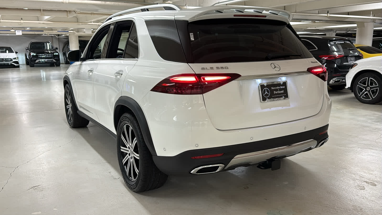 Thumbnail: 2026 Mercedes-Benz GLE - 7