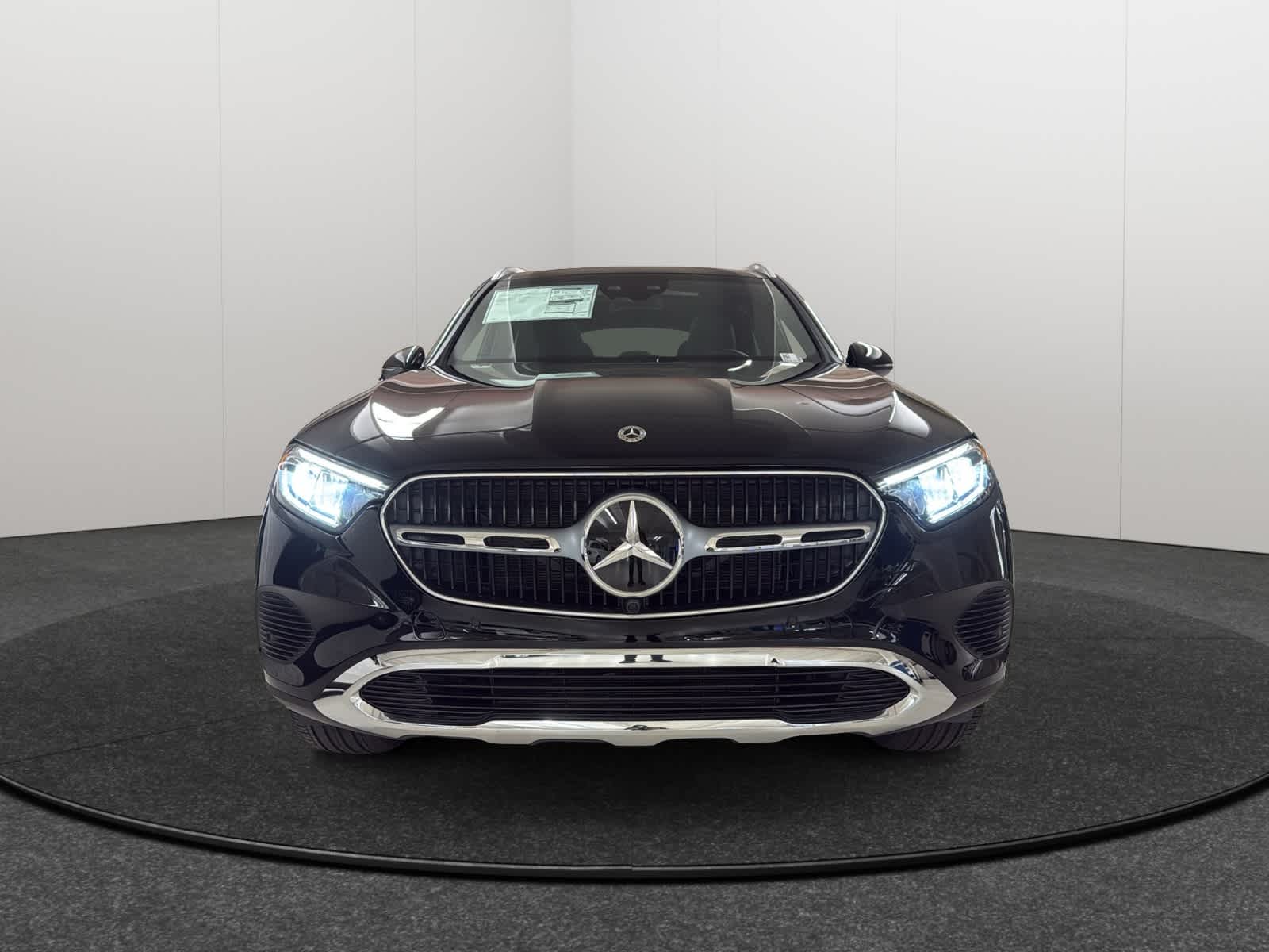 Thumbnail: 2026 Mercedes-Benz GLC - 2