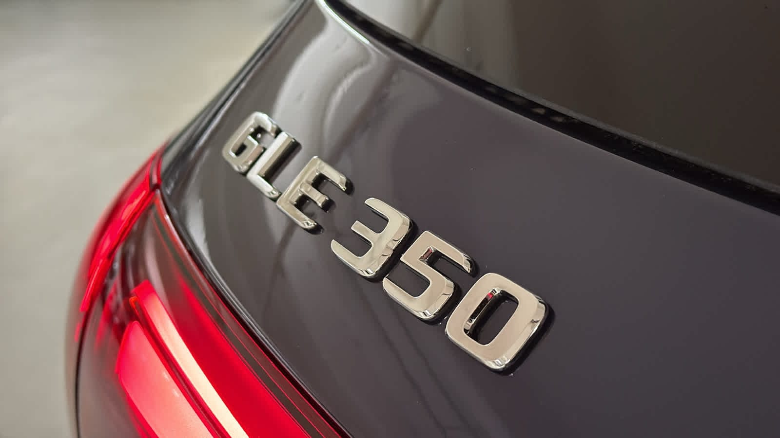 Thumbnail: 2026 Mercedes-Benz GLE - 10