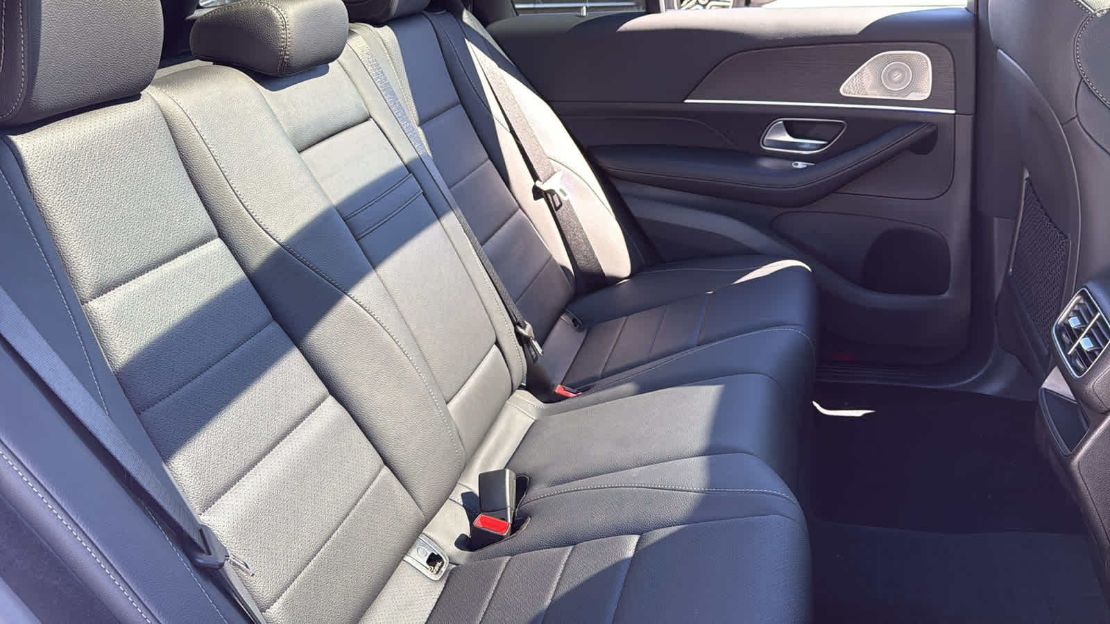 Thumbnail: 2026 Mercedes-Benz GLE - 35