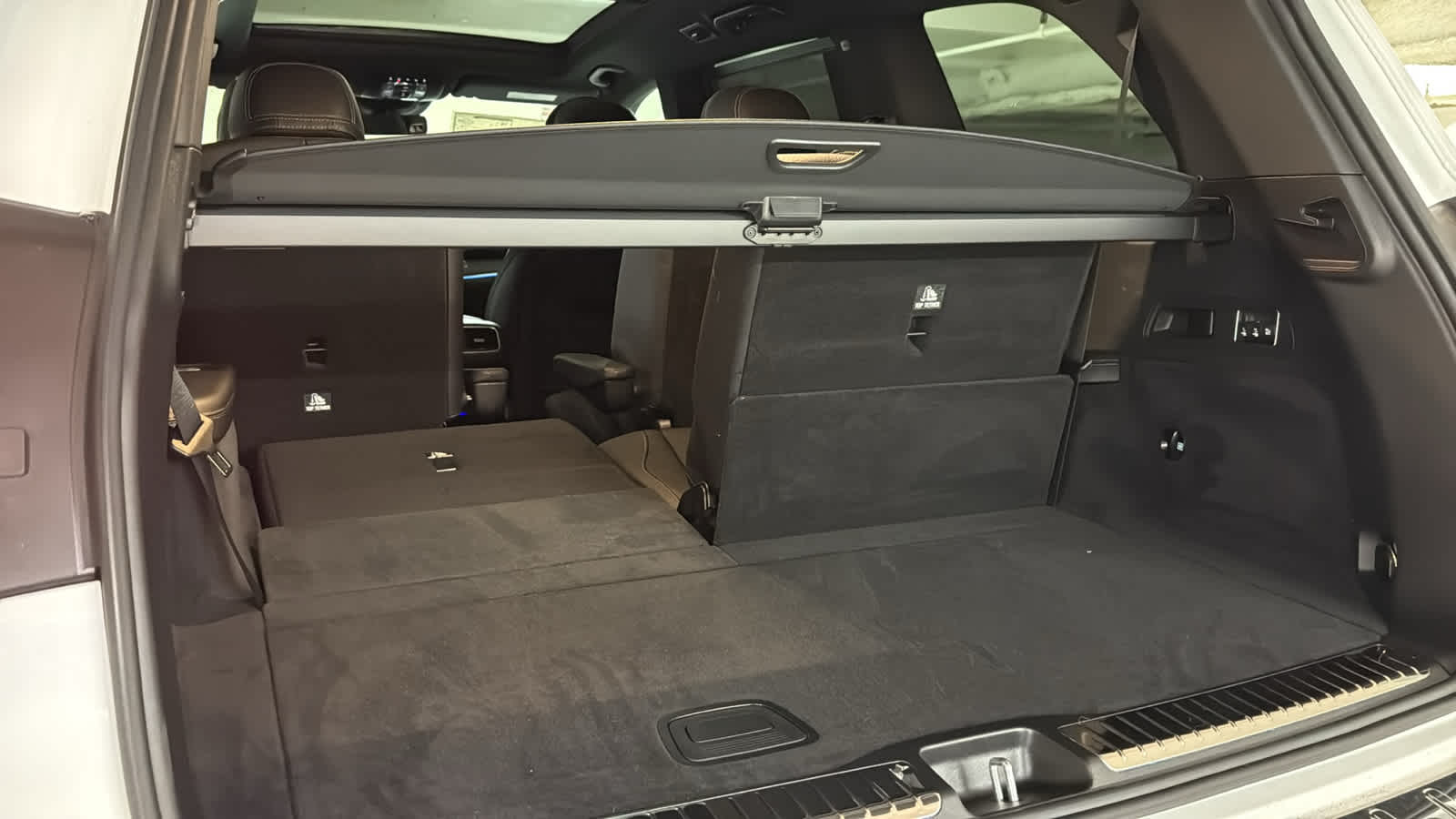 Thumbnail: 2026 Mercedes-Benz GLS - 30