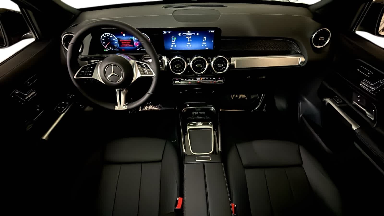 Thumbnail: 2026 Mercedes-Benz GLB - 5