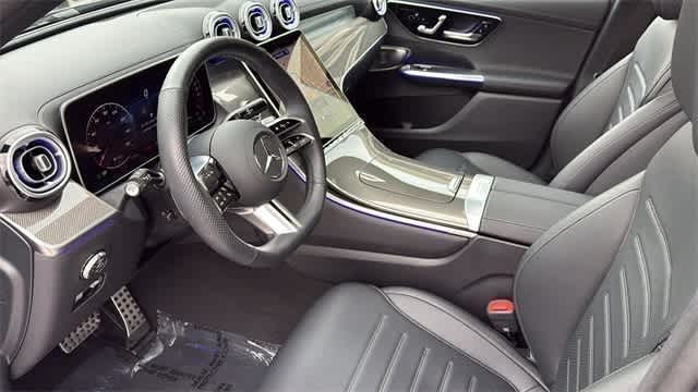 Thumbnail: 2025 Mercedes-Benz GLC - 28