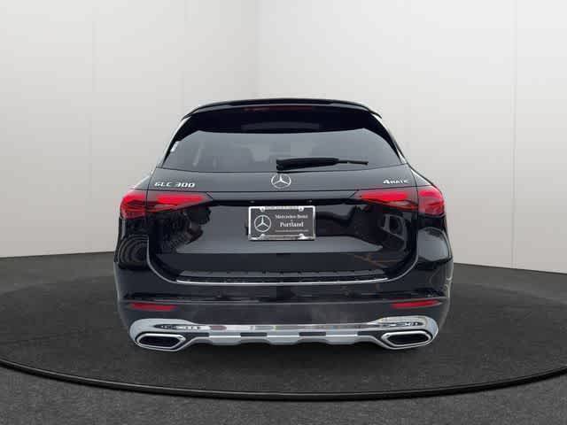 Thumbnail: 2026 Mercedes-Benz GLC - 6