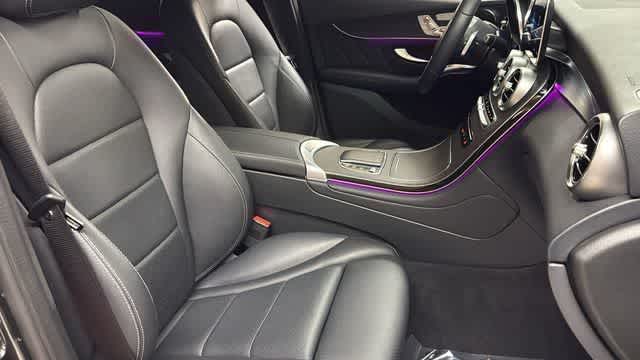 Thumbnail: 2022 Mercedes-Benz GLC - 35