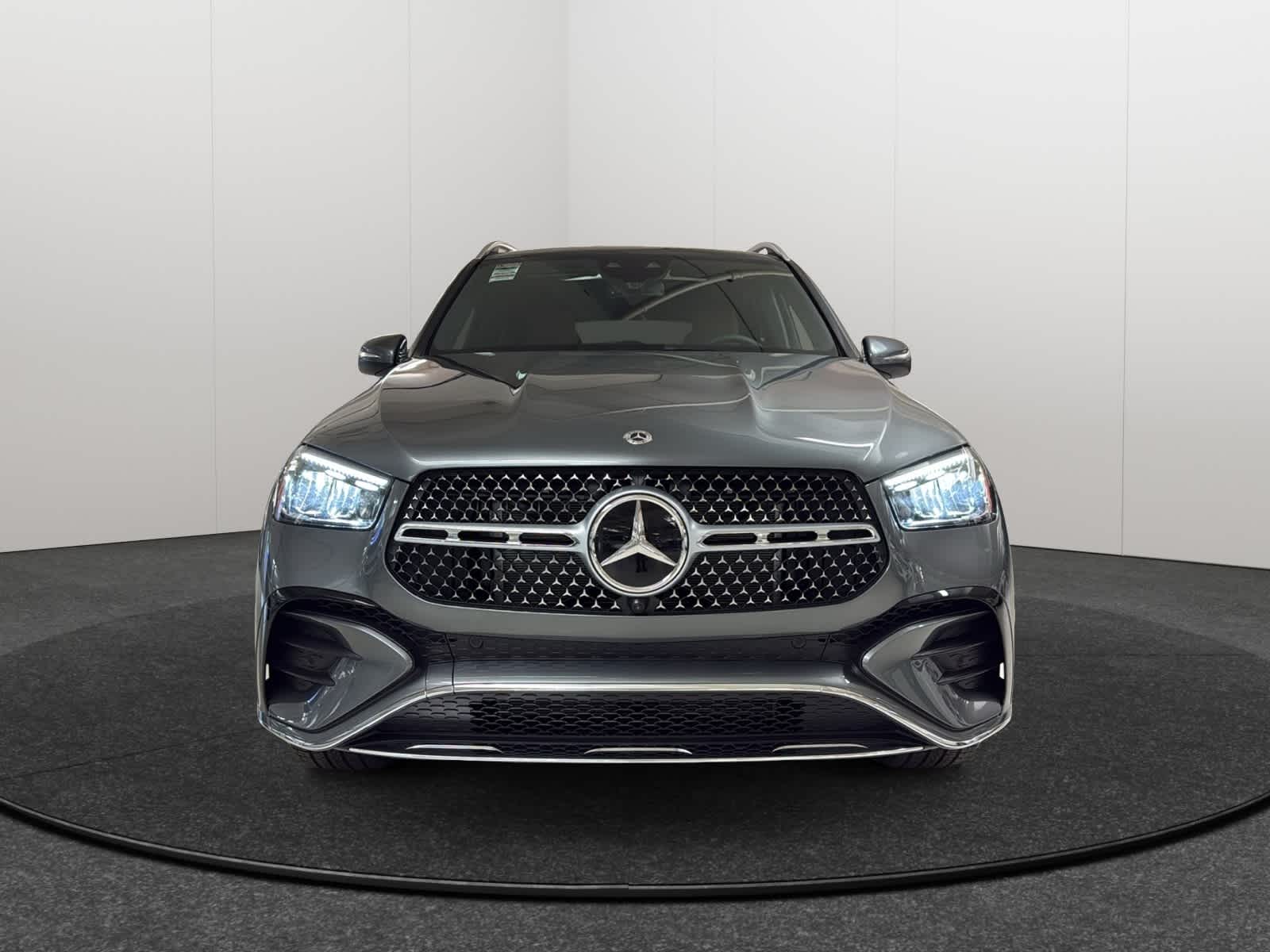Thumbnail: 2026 Mercedes-Benz GLE - 2