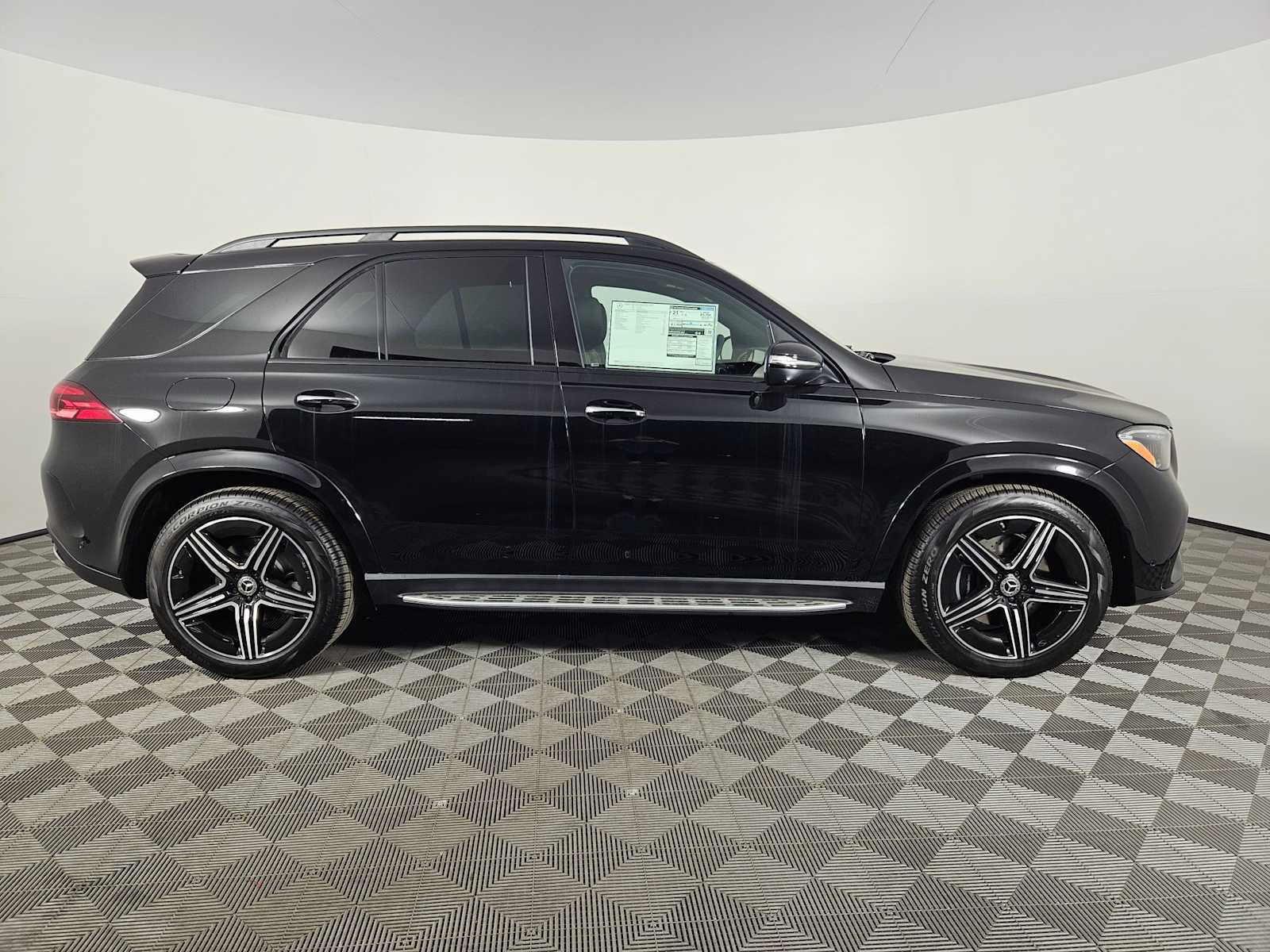 2025 Mercedes-Benz GLE 450 6