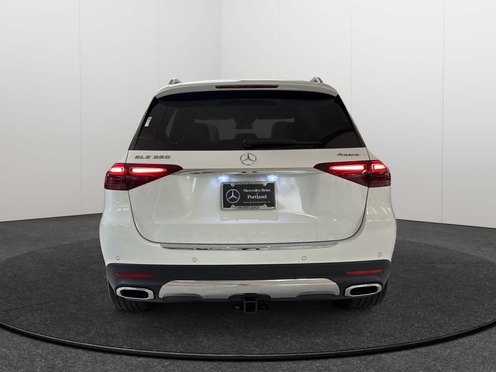 Thumbnail: 2026 Mercedes-Benz GLE - 6