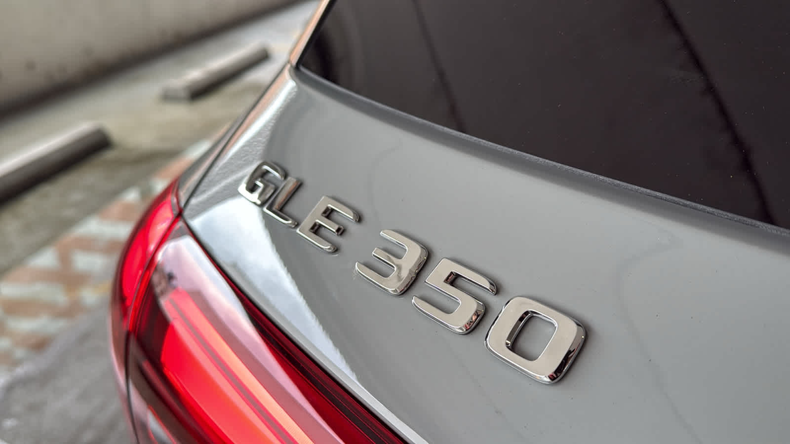 Thumbnail: 2026 Mercedes-Benz GLE - 10