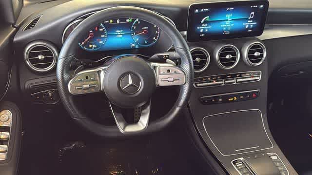 Thumbnail: 2022 Mercedes-Benz GLC - 25