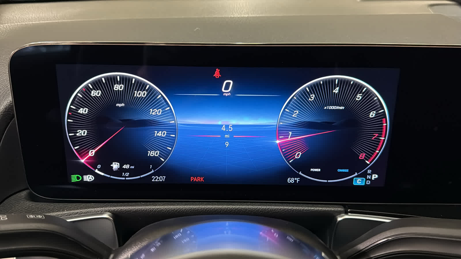 Thumbnail: 2026 Mercedes-Benz GLB - 21