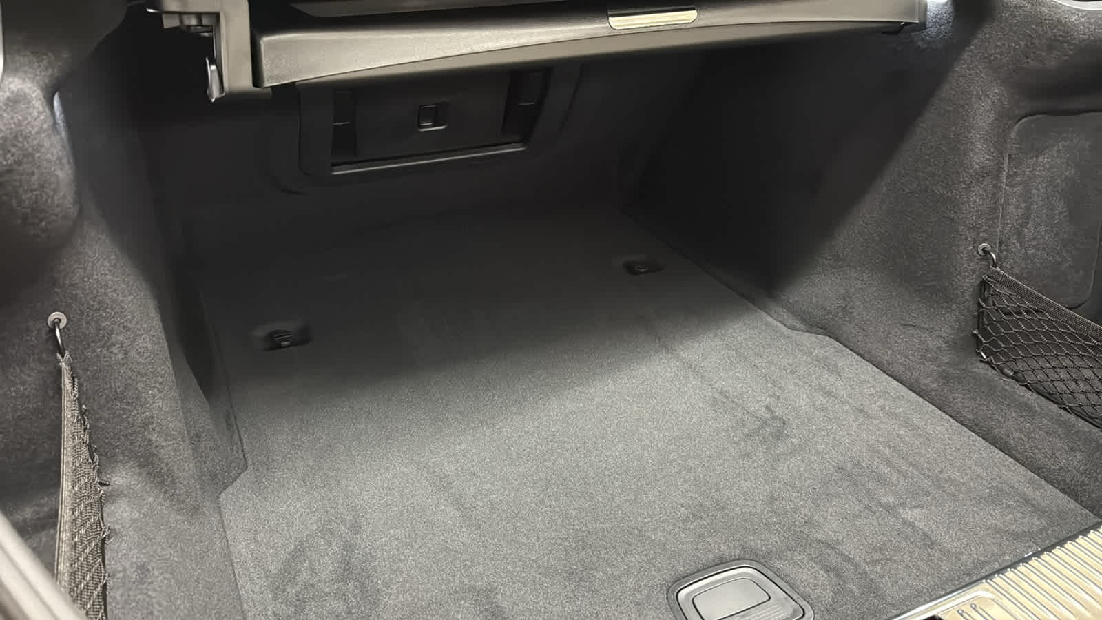 Thumbnail: 2026 Mercedes-Benz S-Class - 32