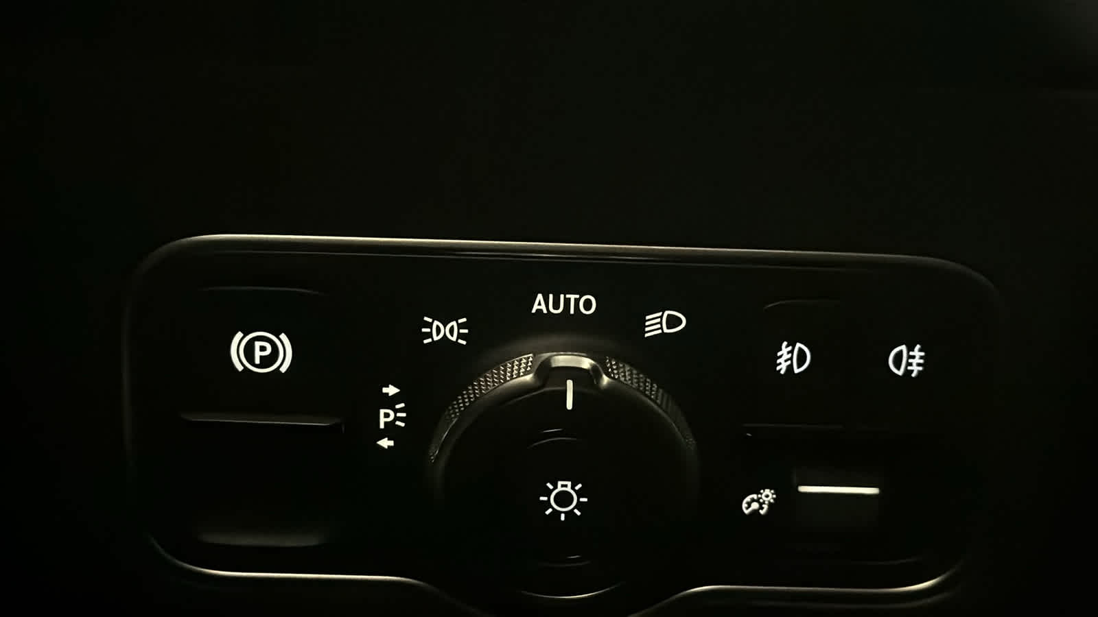 Thumbnail: 2026 Mercedes-Benz GLB - 19