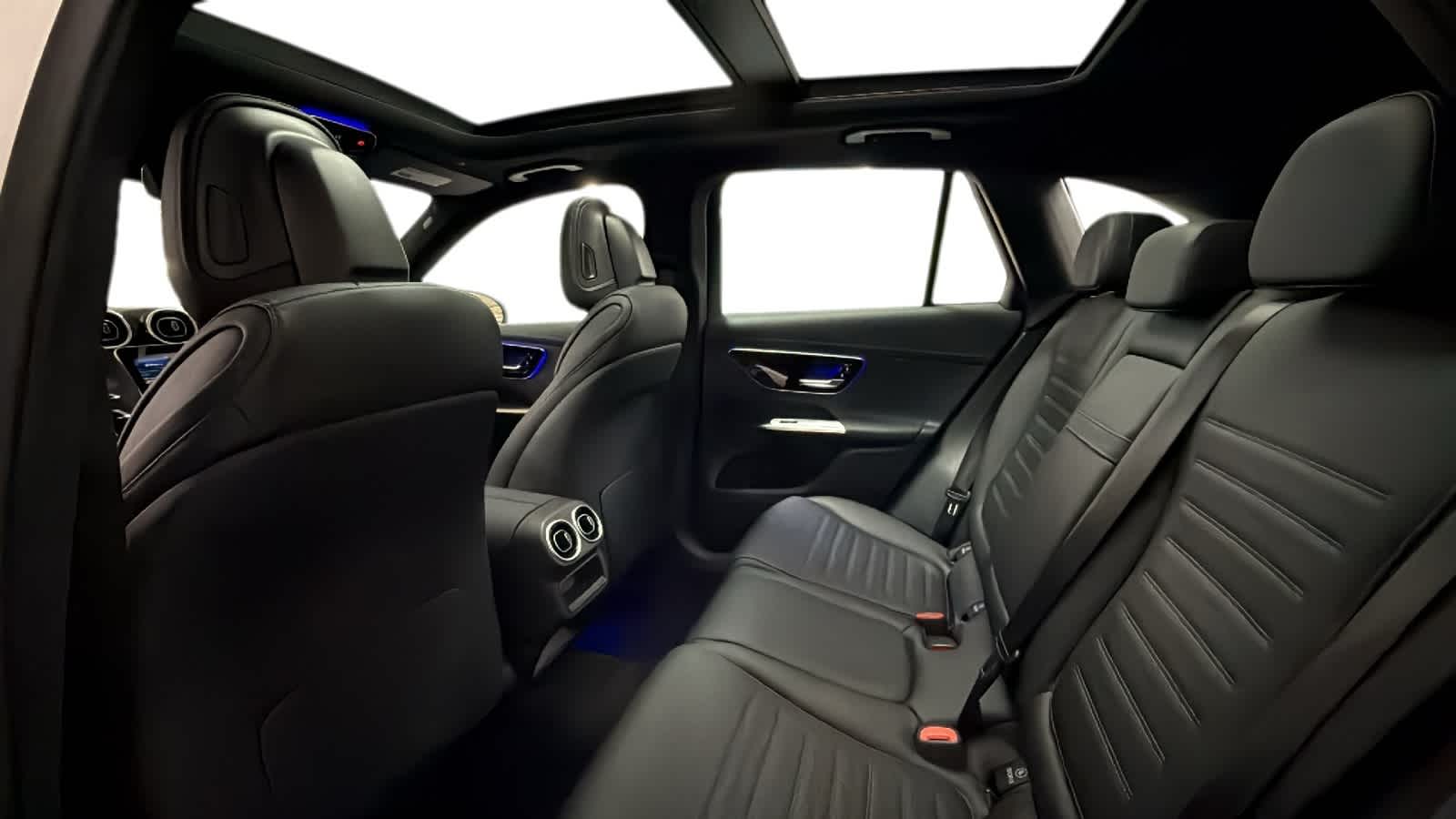 Thumbnail: 2026 Mercedes-Benz GLC - 5