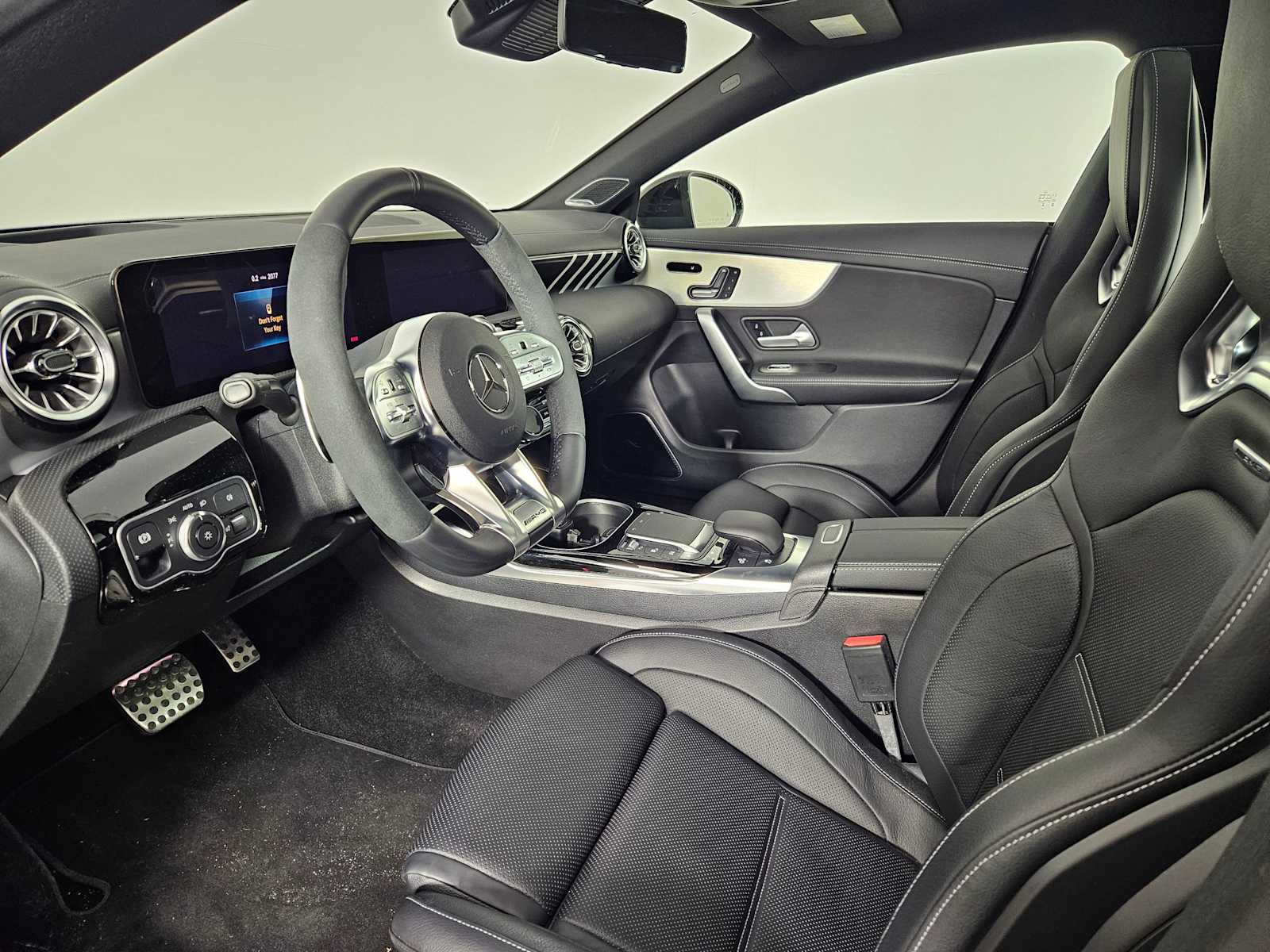 Thumbnail: 2023 Mercedes-Benz CLA - 9