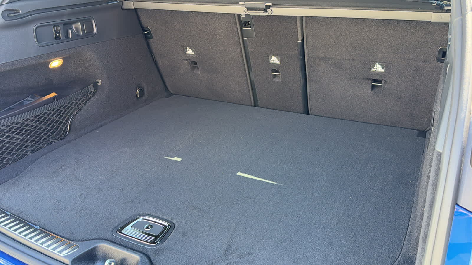 Thumbnail: 2026 Mercedes-Benz GLC - 34