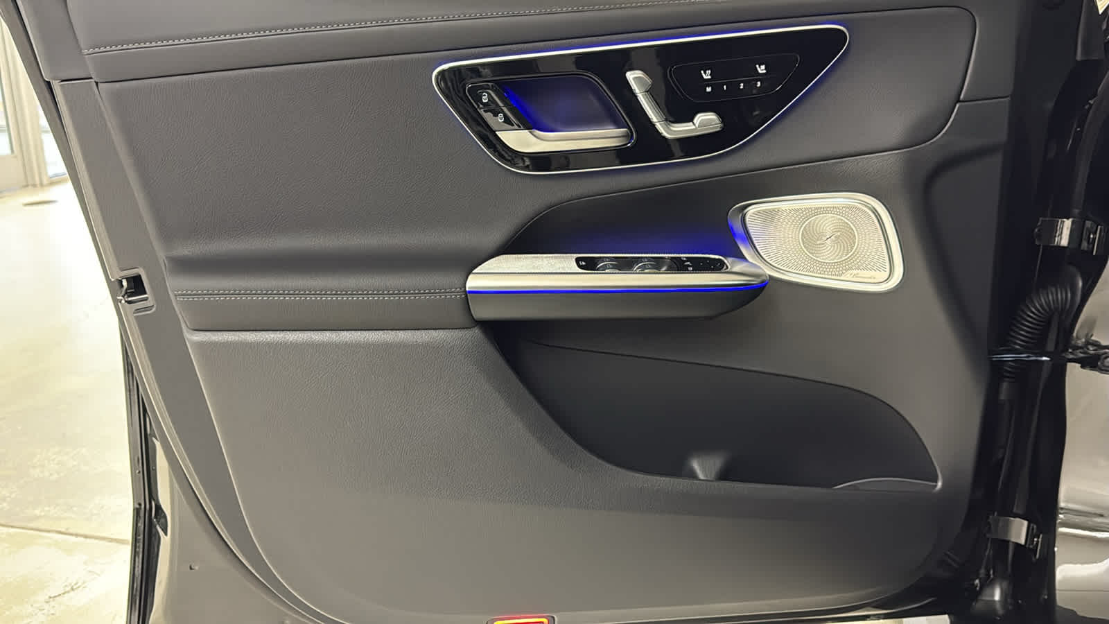 Thumbnail: 2026 Mercedes-Benz GLC - 16