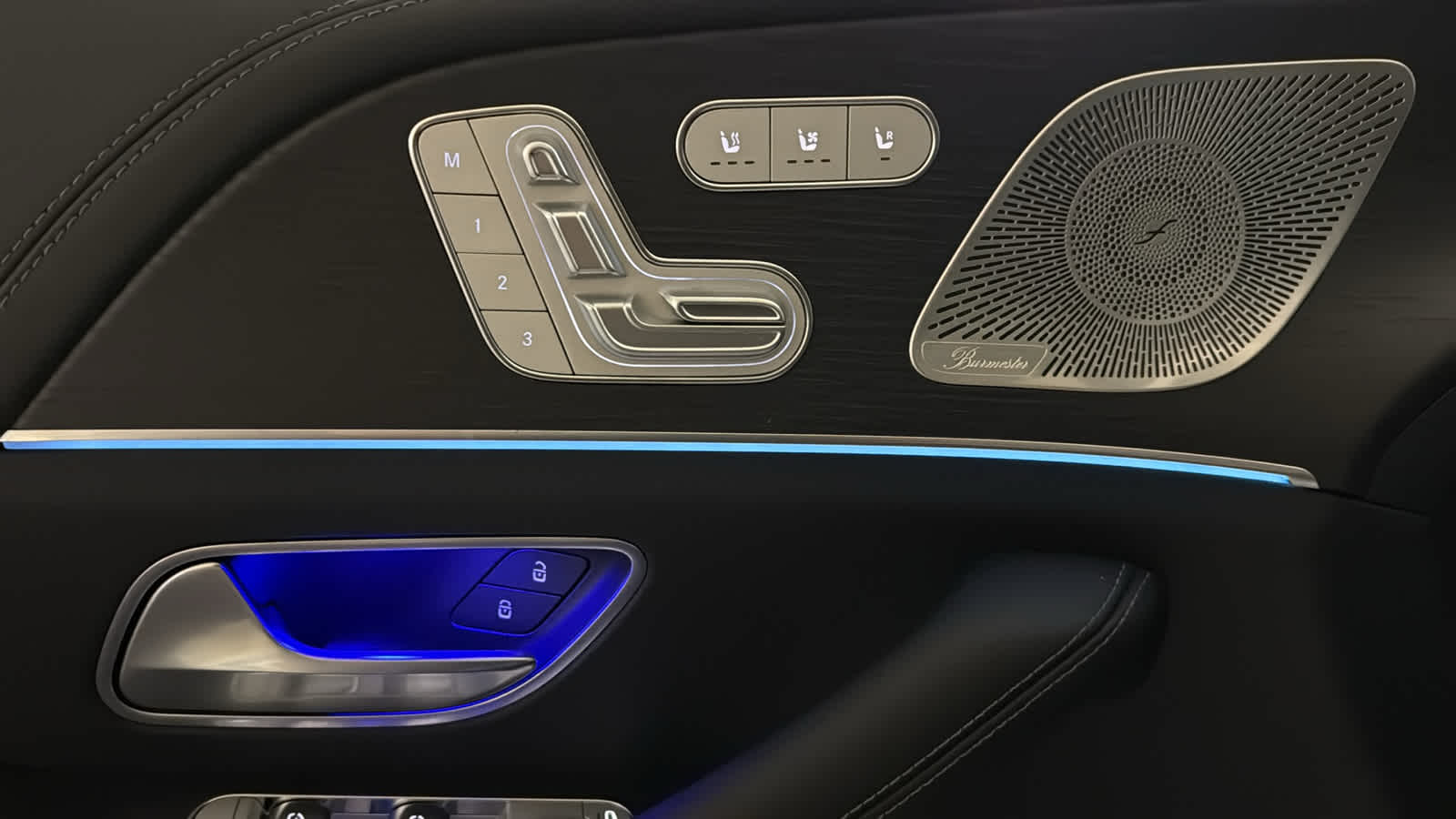 Thumbnail: 2026 Mercedes-Benz GLS - 16