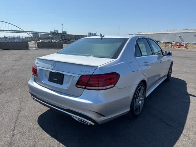 Thumbnail: 2016 Mercedes-Benz E-Class - 5