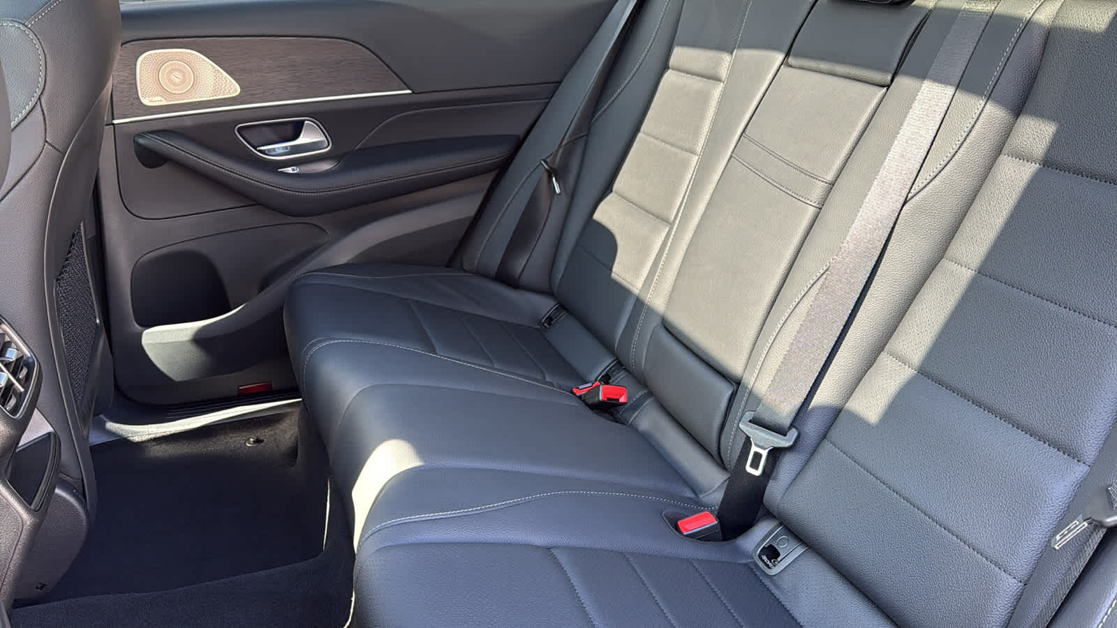 Thumbnail: 2026 Mercedes-Benz GLE - 32