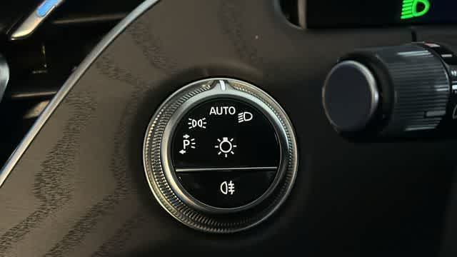 Thumbnail: 2026 Mercedes-Benz E-Class - 17