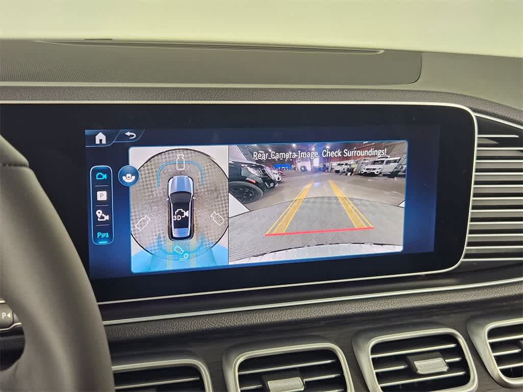 Thumbnail: 2025 Mercedes-Benz GLE - 31