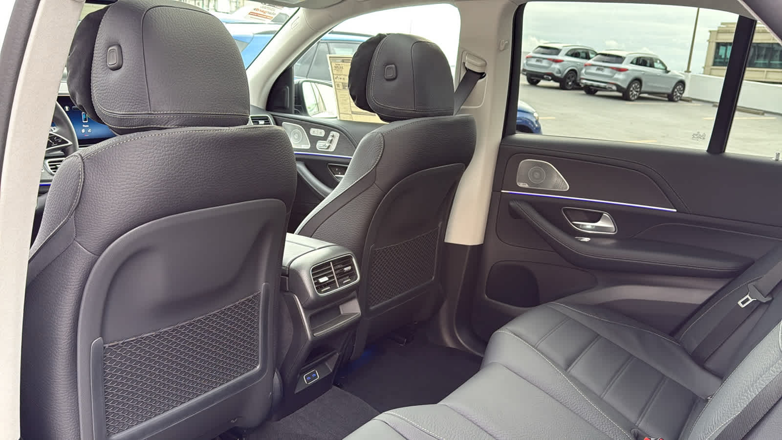 Thumbnail: 2026 Mercedes-Benz GLE - 29